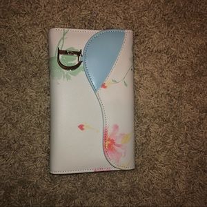 Floral trifold wallet